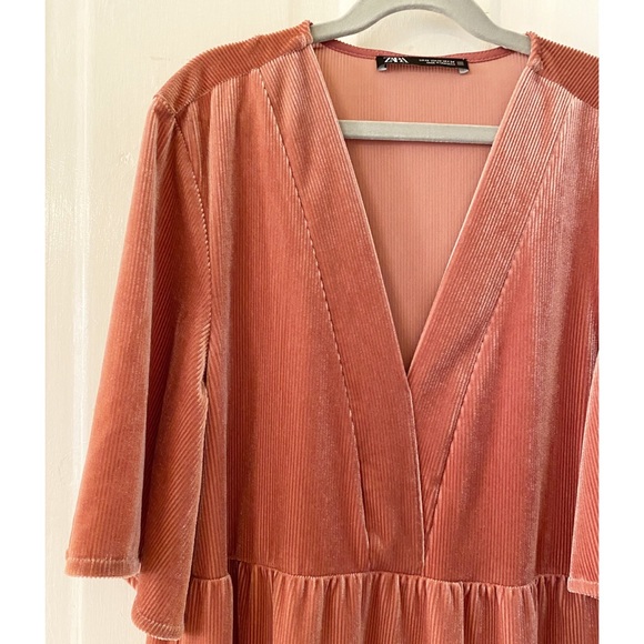 Zara Mauve Velvet Mini Dress - Picture 3 of 4